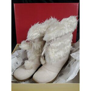 Arizona Snowball Women's Boots Off White Suede Sz. 7.5 Excellent Condition